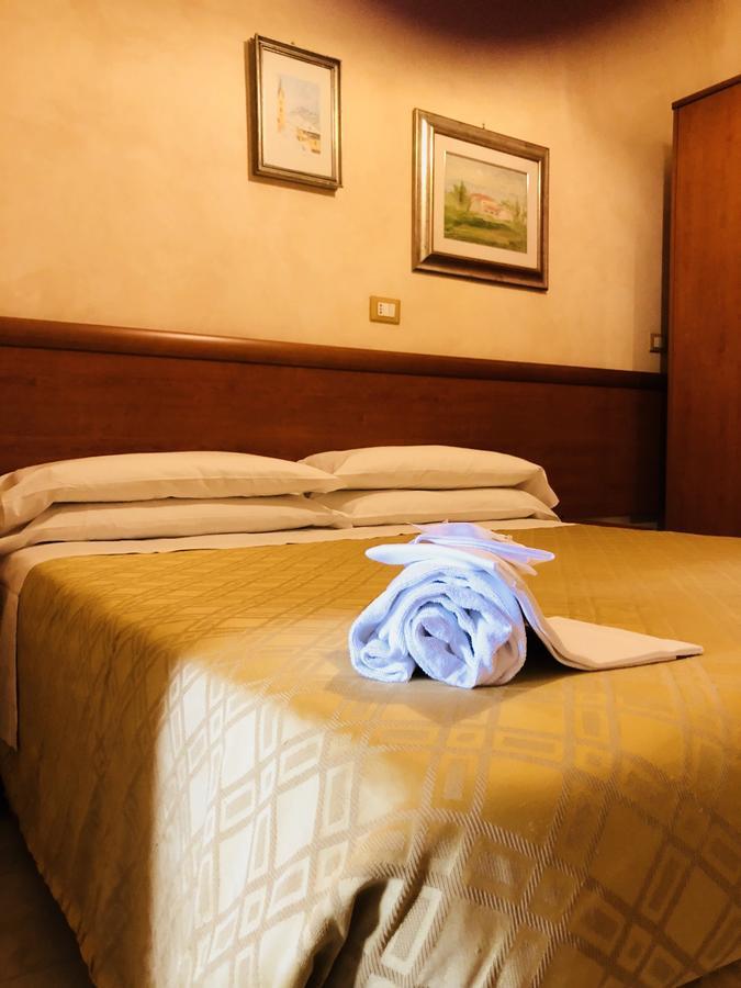 Castel di Decima Hotel Casarola - Trigoria מראה חיצוני תמונה